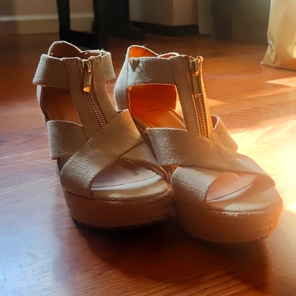 High sandals size 8